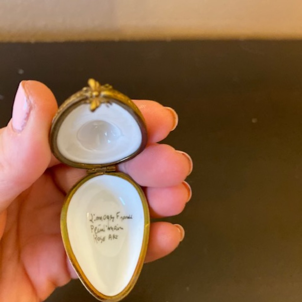 SOLD - Picture 4 of 5